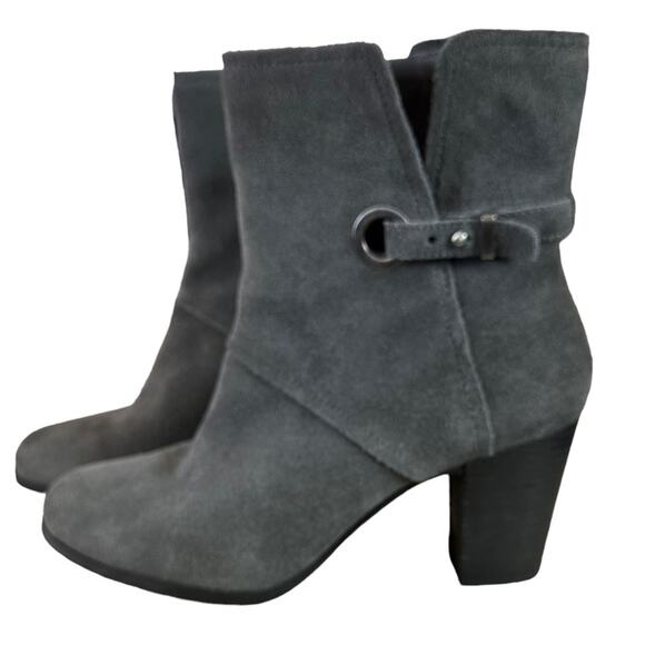 Koolaburra by Ugg ortho footbed. Gray suede side zipper buckle accent size 10 - Picture 2 of 8